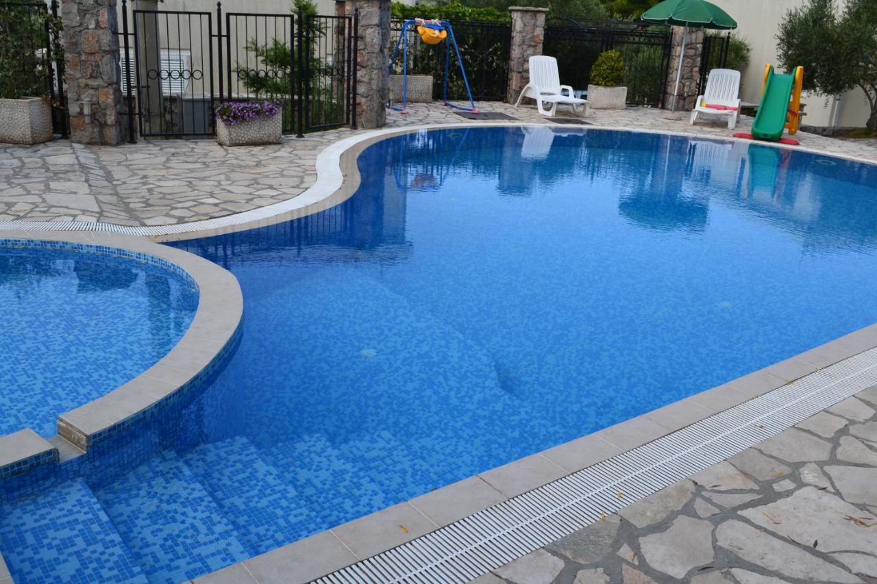 Suntime Villa 7 ティヴァト エクステリア 写真